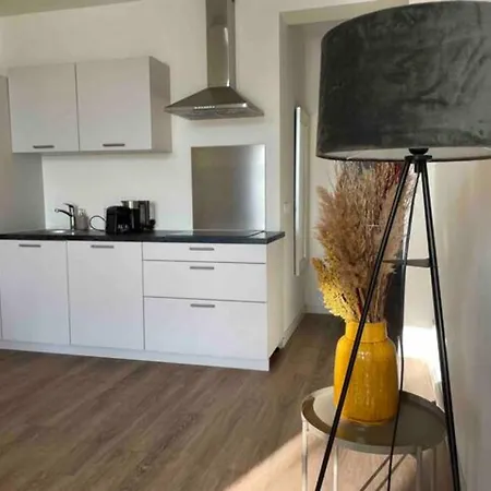 Spacious Lana, Clean Comfy Appartement