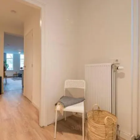 Apartment Spacious Lana, Clean Comfy *
